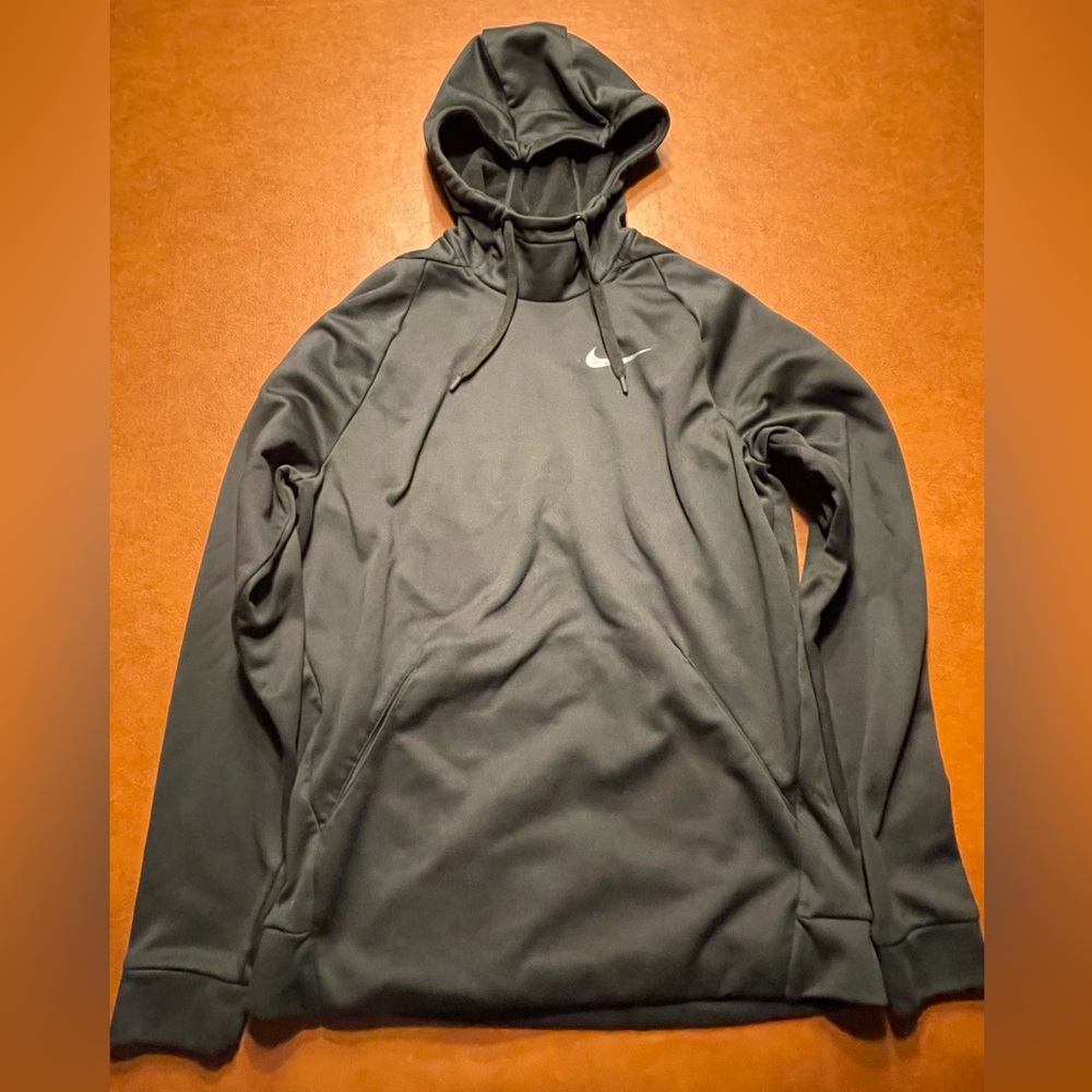 Mens Nike hoodie size M